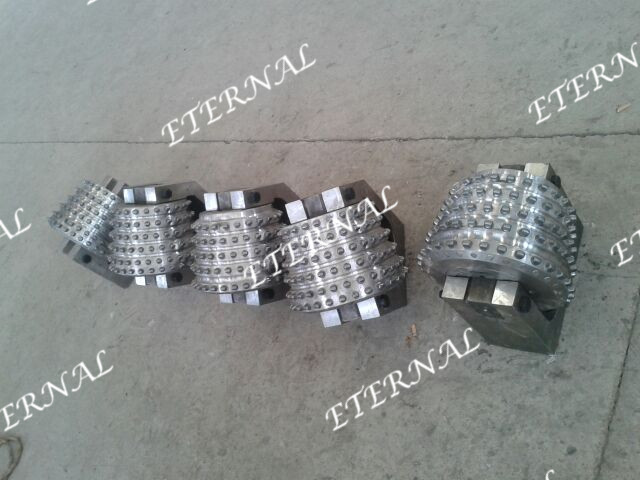 roller cutter and saddle